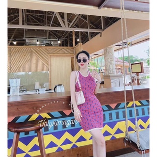 Đầm body sát nách đan dây chéo lưng!