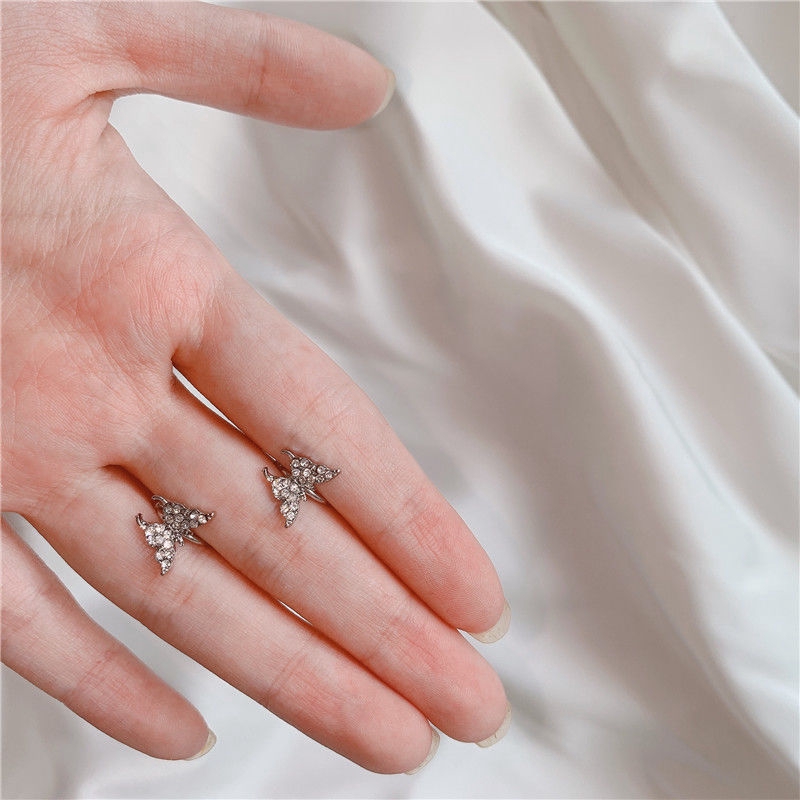 Khuyên Tai Thiết Kế Bướm Nhỏ Đính Đá Xinh Xắn Cho Nữ