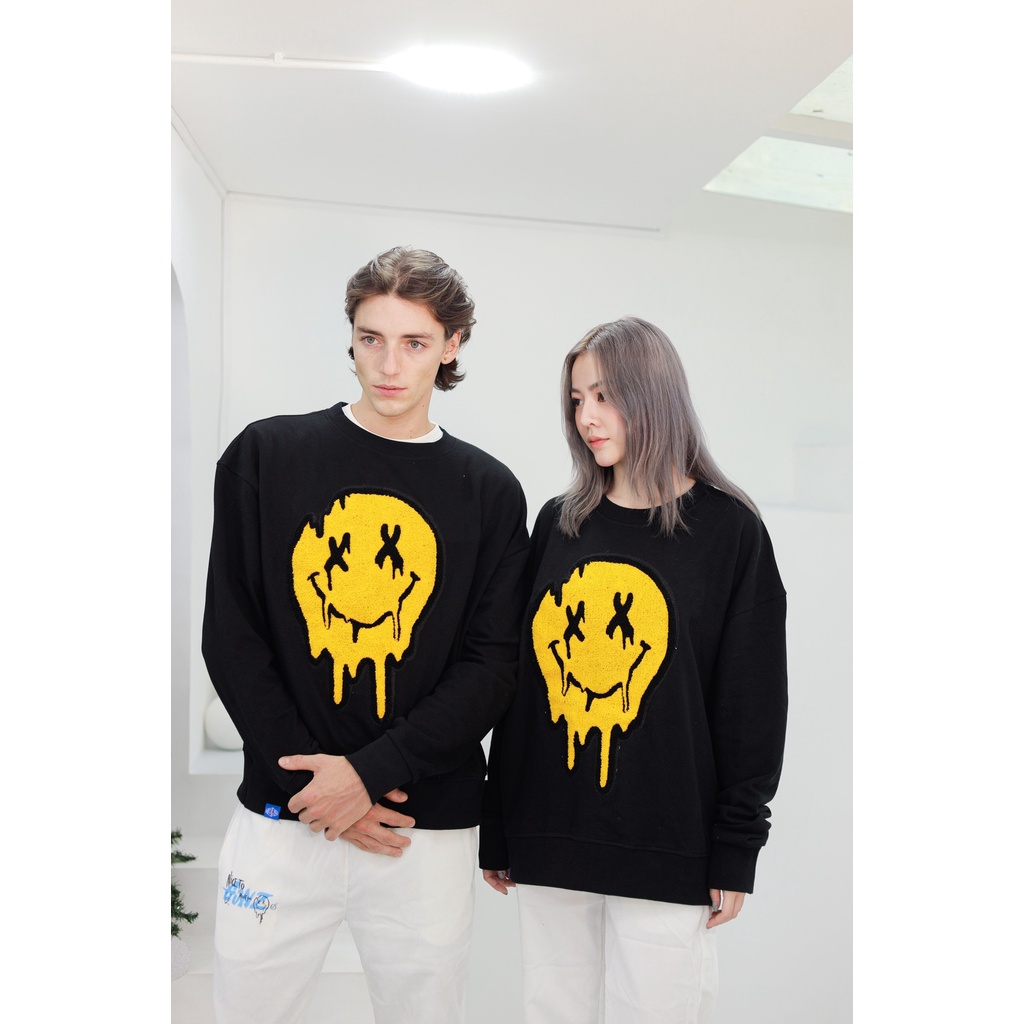 [T] Áo Sweater Giáng Sinh Nỉ Form Rộng Sweater Yellow Face Gonz - Màu Đen | BigBuy360 - bigbuy360.vn