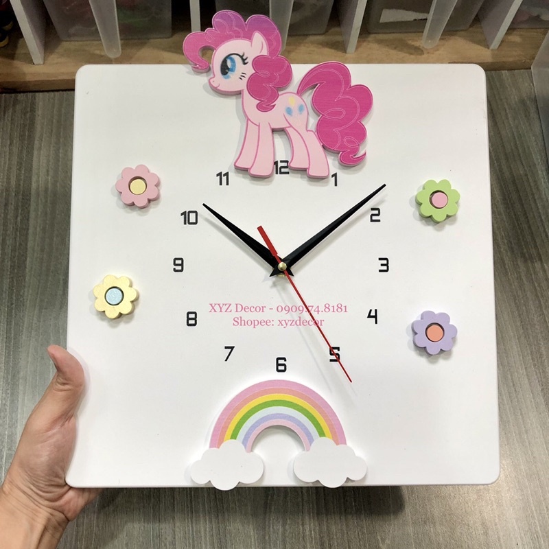 Đồng hồ Pony cầu vồng treo tường bằng gỗ trang trí tường cho bé