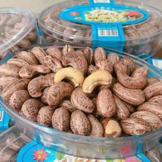 HẠT ĐIỀU NGUYÊN VỎ