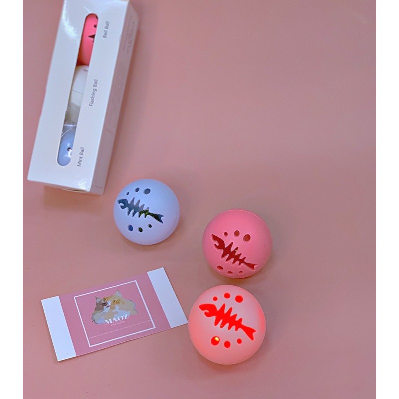 Set banh 3 trái( đèn,chuông,cỏ catnip)