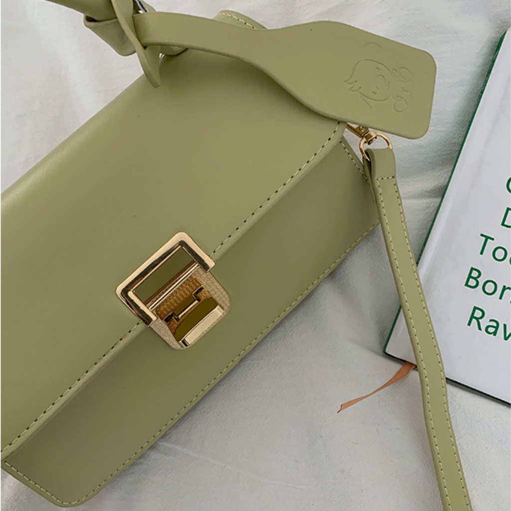 Túi đeo chéo nữ da bóng mềm khóa vuông cao cấp La.orie - La009