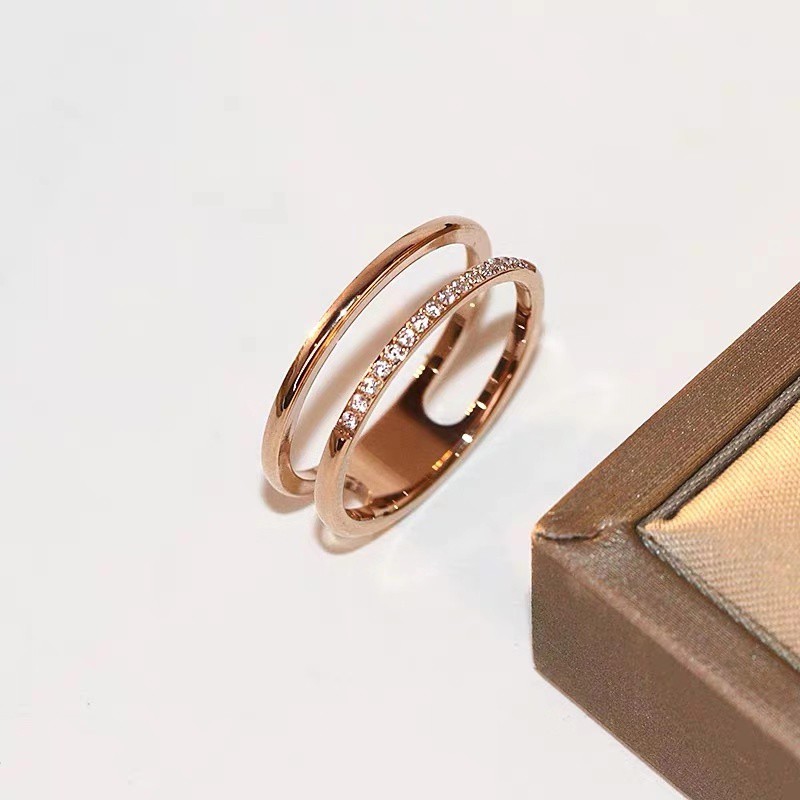 Nhẫn đôi mạ vàng hồng 18K đính đá kim cương