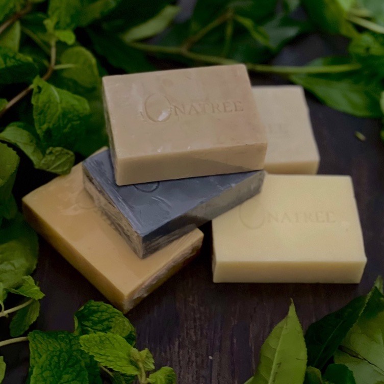 Xà Bông Thiên Nhiên ONATREE Trà Xanh Bạc Hà Dưỡng Ẩm Và Thư Giãn 100g