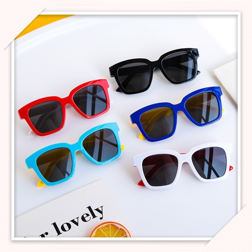 Kính râm, kính đi nắng cho bé chống bụi, chống tia UV400, 4 màu cực ngầu mã 1573