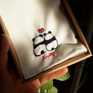 Khăn tay linen thêu tay theo yêu cầu