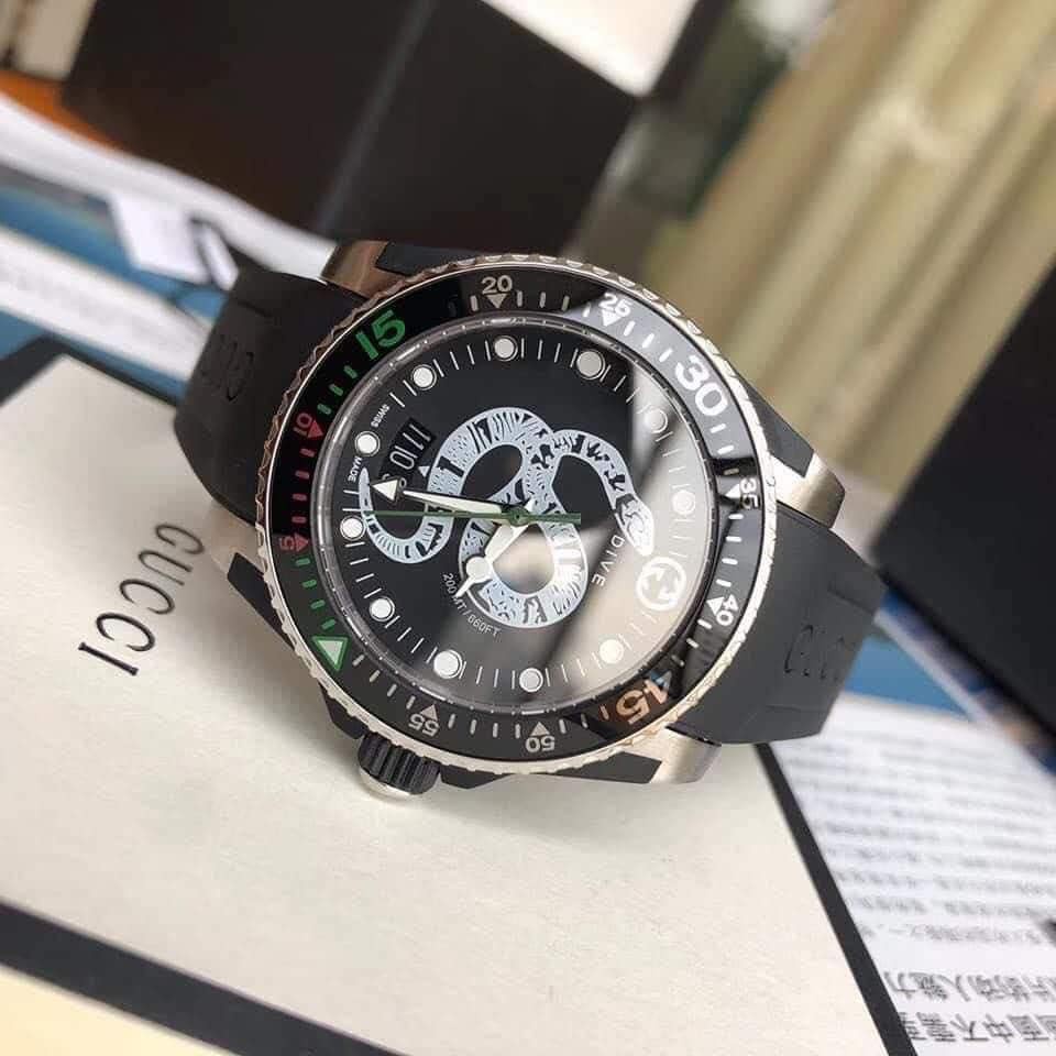 Đồng Hồ Nam Gucci Dive Watch 40mm YA136323