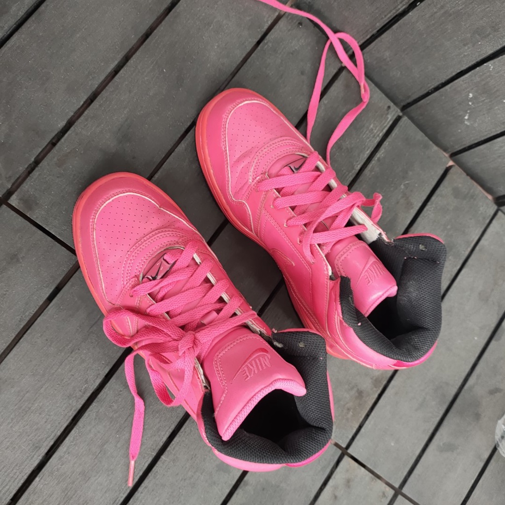 Giày thể thao size 38 tuyển second-hand Đồ Si Bon TT87 sneaker