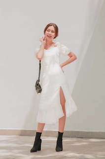 Đầm váy trắng đuôi cá xẻ tà (kèm hình thật)