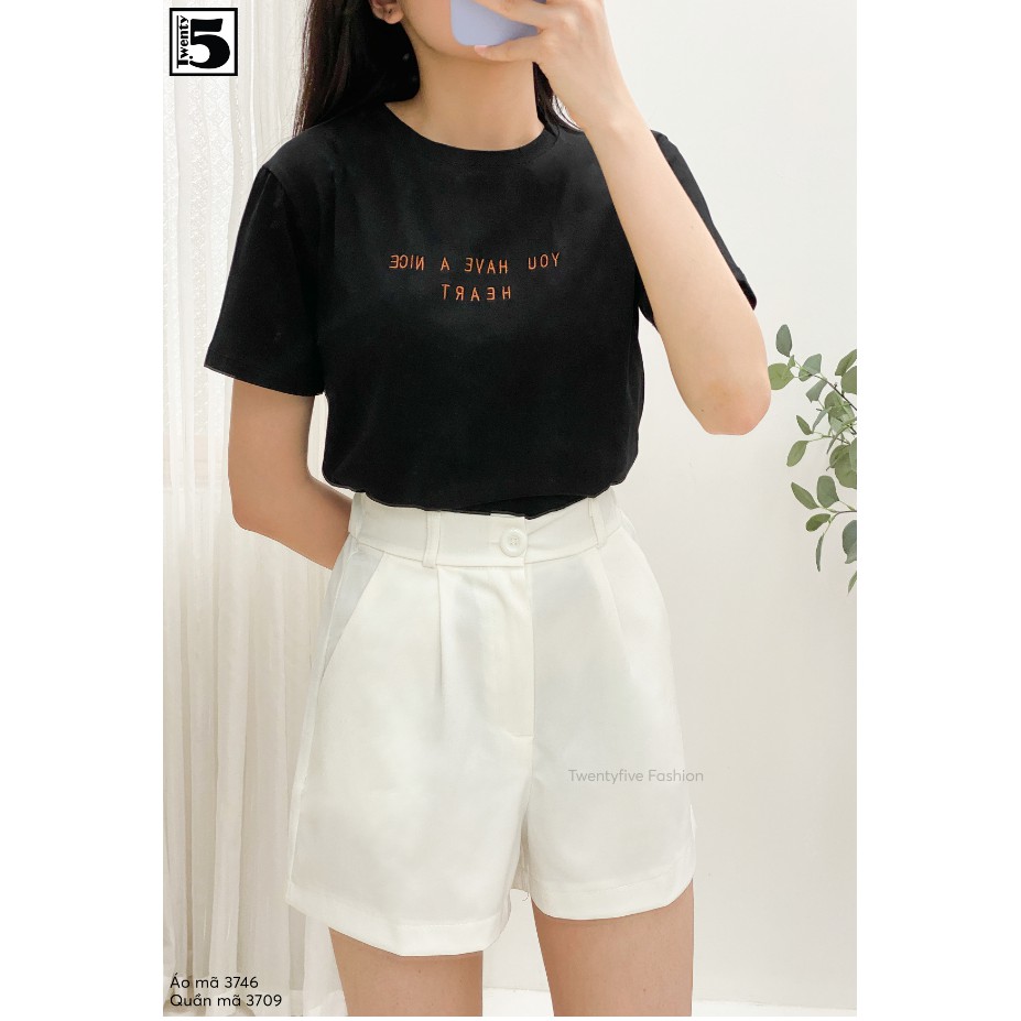Áo thun nữ dáng suông thêu chữ Twentyfive 3746