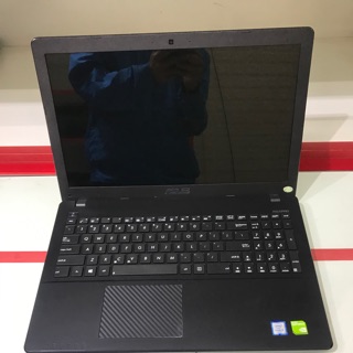 Asus X550 i5 RAM 4Gb SSD120-HDD500gb