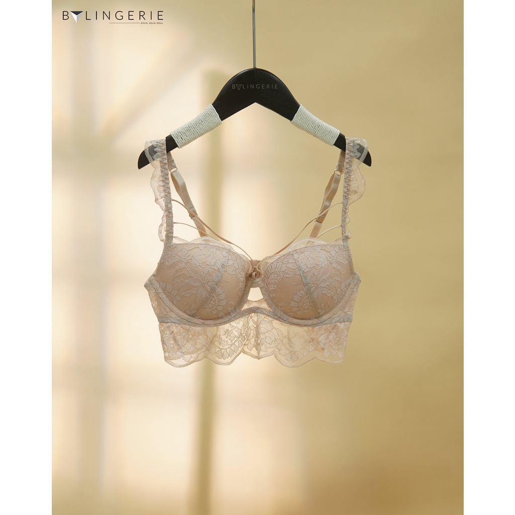 Bộ đồ lót ren nữ BY LINGERIE màu nude có gọng độn mút dày siêu nâng ngực B226