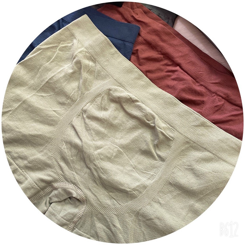 Hộp 4 Sịp đùi cotton cao cấp, co giãn tốt, thoáng khí thấm hút mồ hôi không gây khó chịu.