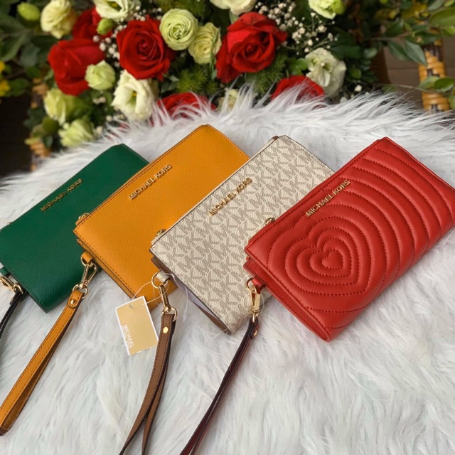 Ví Michael Kors double zip wristlet có ngăn riêng đựng điện thoại - nhiều màu để lựa chọn