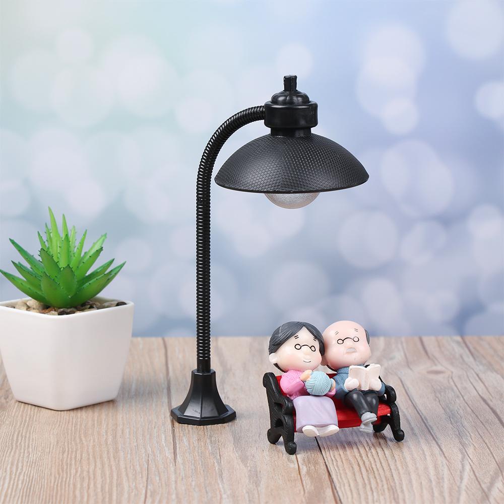 YEW Mô Hình Đèn Đường Mini Bằng Nhựa Resin Trang Trí Tiểu Cảnh