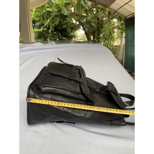 Túi chuẩn si. Túi qua sử dụng. Khách vui lòng xem hình nếu muốn biết thêm thông tin sản phẩm mời khách vô chat . Thanks.