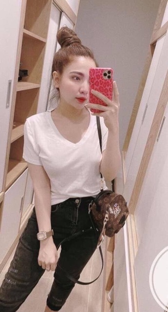 [Mã WASKT410K giảm 10K đơn 50K] Áo phông cổ tim 8 màu dành cho nữ | BigBuy360 - bigbuy360.vn