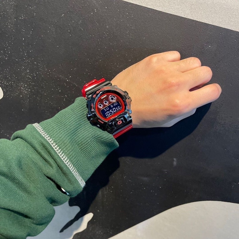 Đồng hồ nam Casio G-shock GM-6900B-4A Sale Sốc - Kích thước vỏ : 53,9×49,7×18,6mm