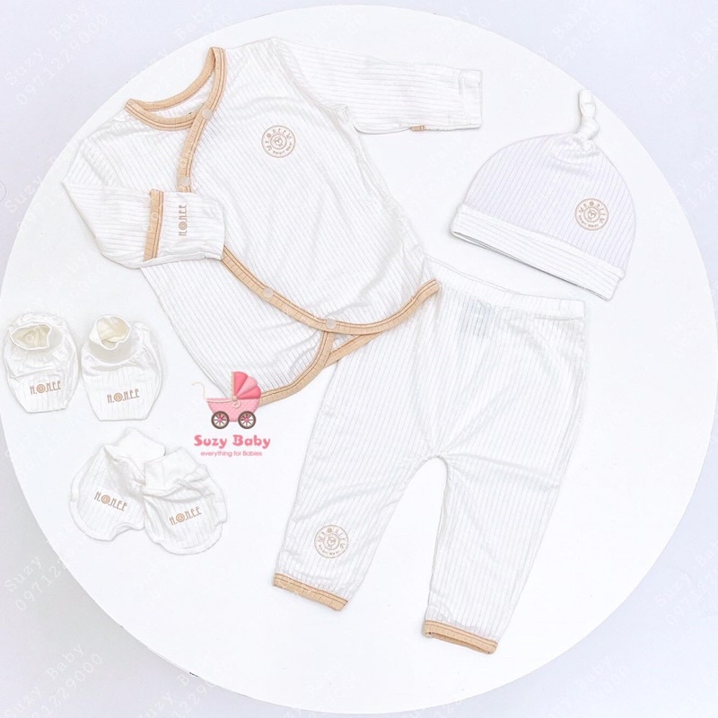 BỘ QUẦN ÁO SƠ SINH CÀI LỆCH/ CÀI THẲNG HRNEE SWEETY, Suzy baby