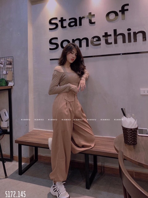 Sét áo trêz vai + quần kẻ ống bom. Sỉ 145k | BigBuy360 - bigbuy360.vn