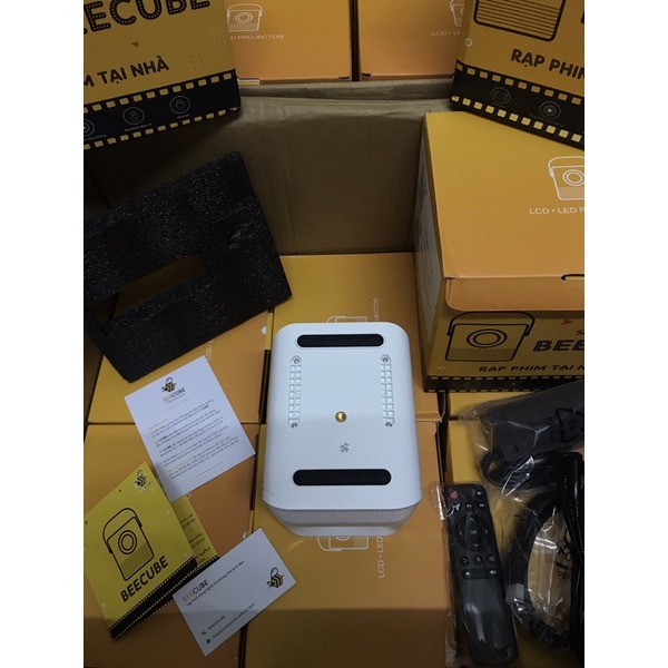 Máy Chiếu Mini BeeCube X2 Max Chính Hãng - Full HD 1080P – Hệ Điều Hành Android – Bảo Hành 12 Tháng
