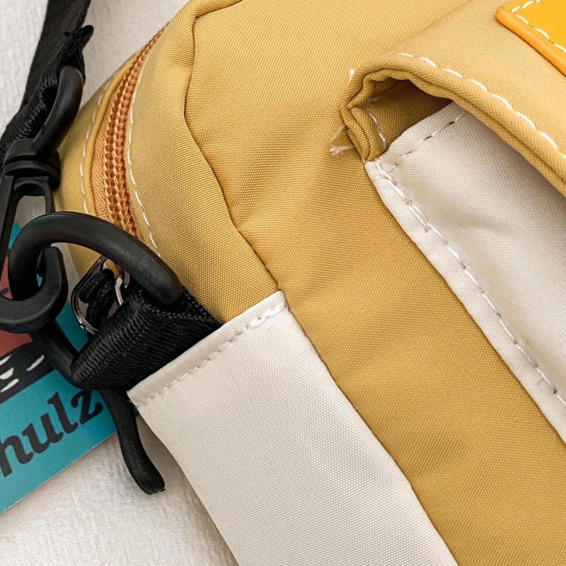 Túi Đeo Chéo Vai Bằng Nylon Họa Tiết Thêu Hình Gấu Dành Cho Nữ