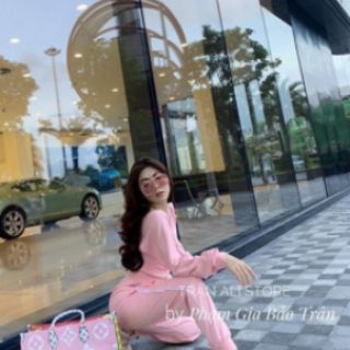Set sport ! Rẻ vô địch