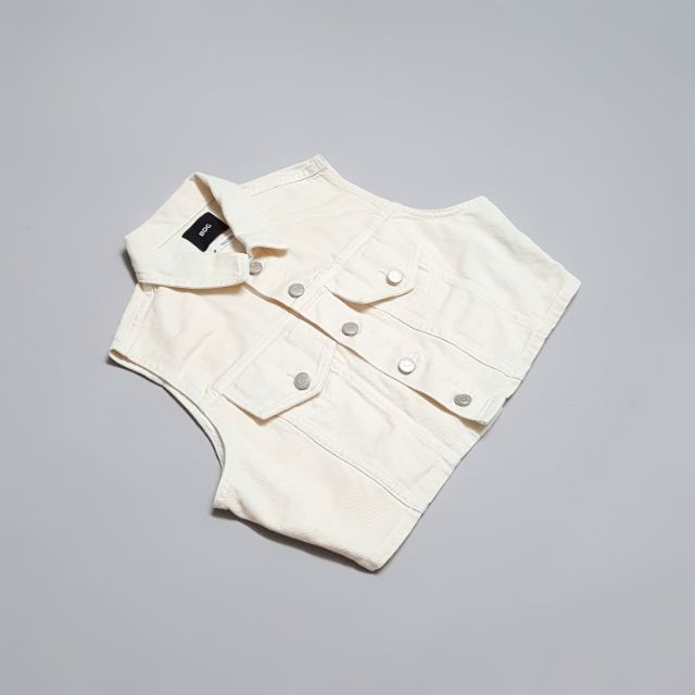 😍 Áo khoác jean crop lửng BDG Urban Outfitters