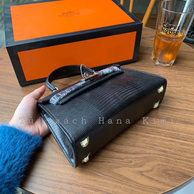 Túi Kelly dáng thấp size 22 vân da kì nhông