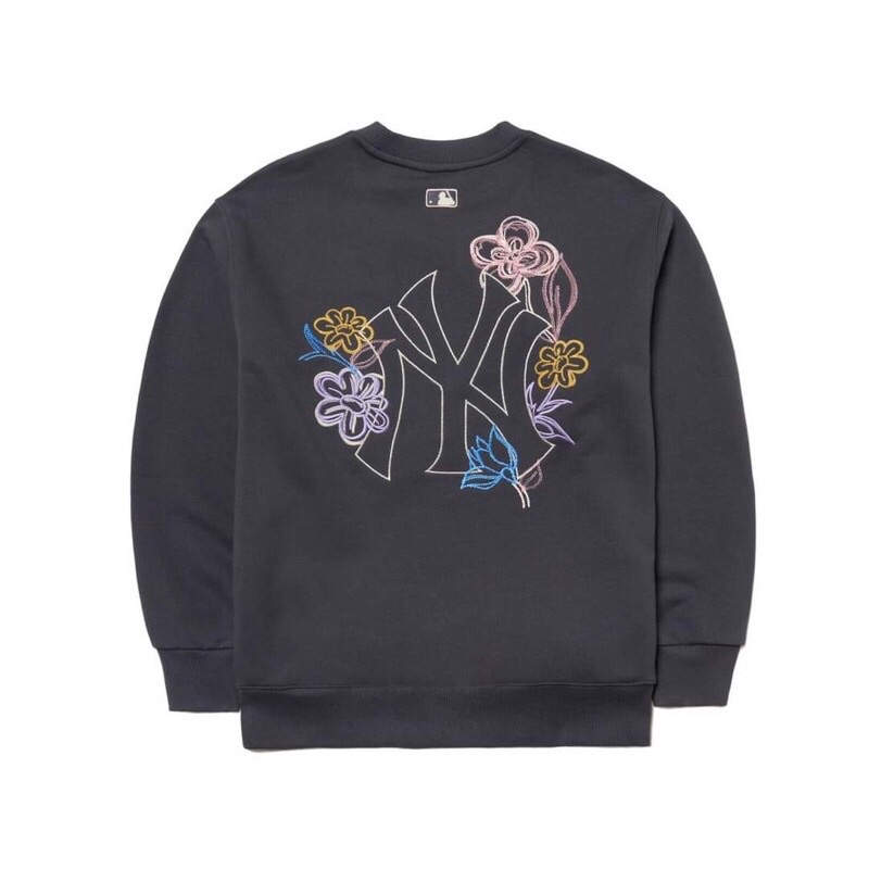 Sweater MLB thêu