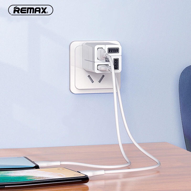 Củ sạc 4 cổng USB Remax RP-U43 hỗ trợ sạc nhanh, nhỏ gọn tích hợp nhiều cổng sạc - sạc đồng thời 4 thiết bị