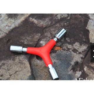 Tay vặn ốc tam giác 3 in 1 8,9,10 mm
