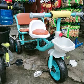Xe xích lô cho bé