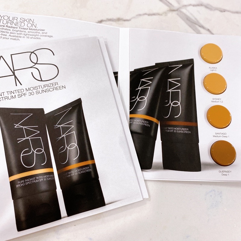 Vỉ Kem Nền Nars Pure Radiant Tinted Moisturizer 4 ô