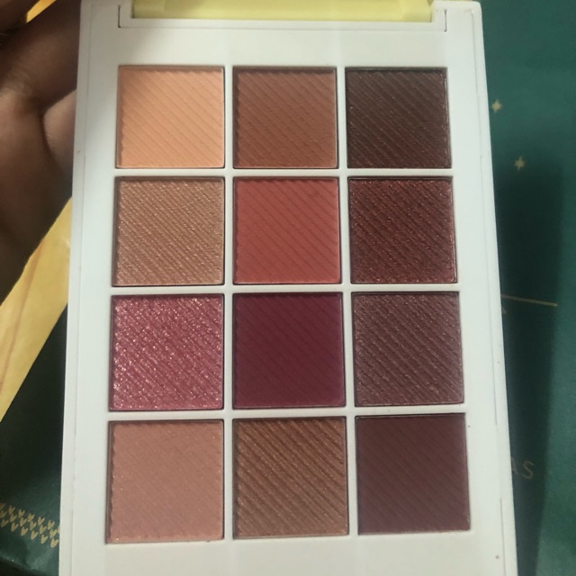 Phấn Mắt 12 Ô Màu NOVO Eyeshadow Palette