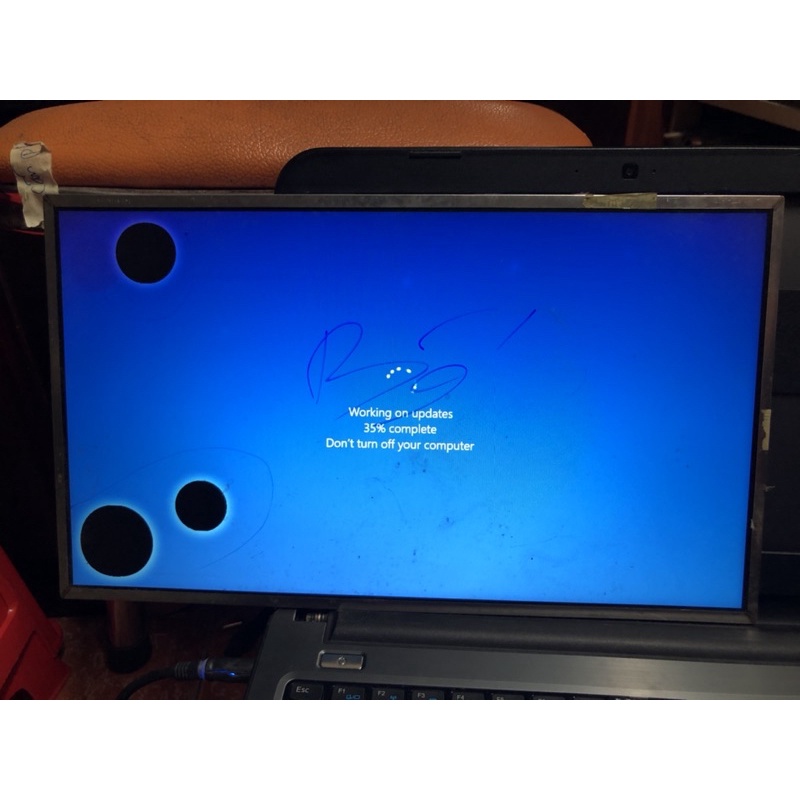 Chuyên màn laptop 14 15 inch chảy mực, ko sọc, dùng chứa cháy, ko bảo hành kv gò vấp hcm