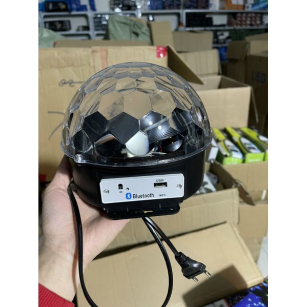 ĐÈN VŨ TRƯỜNG CÓ USB CẢM ỨNG NHẠC