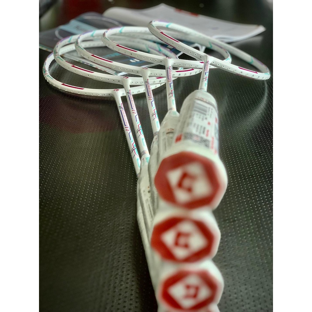 Vợt cầu lông Kupoo Balanced 11 trắng/ đen Chính hãng