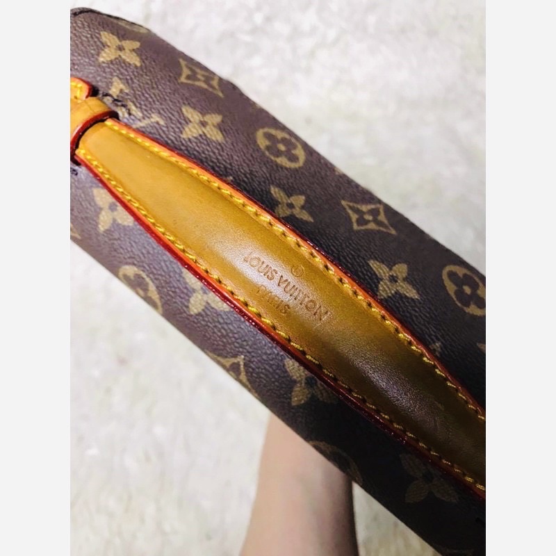 Túi xách lệ vi, siêu phẩm da thật đã ngả màu độ mới 96%