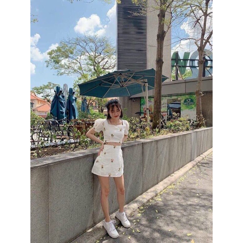 Set xô trắng thêu hoa