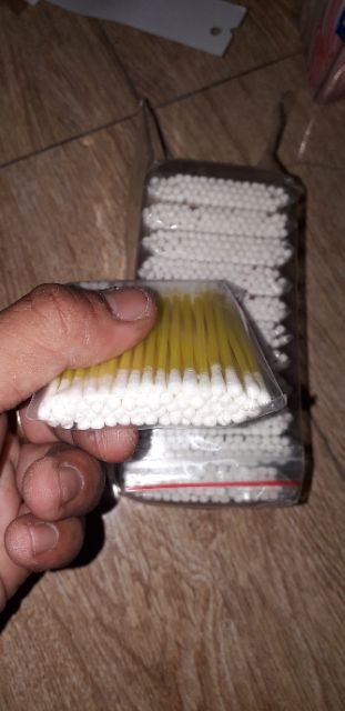 Set 600 tăm bông loại nhỏ để vệ sinh cho bé do Việt Nam sản xuất