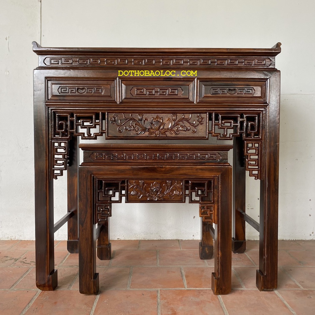 Bàn thờ gia tiên gỗ muồng mẹ bồng con cao 1m27