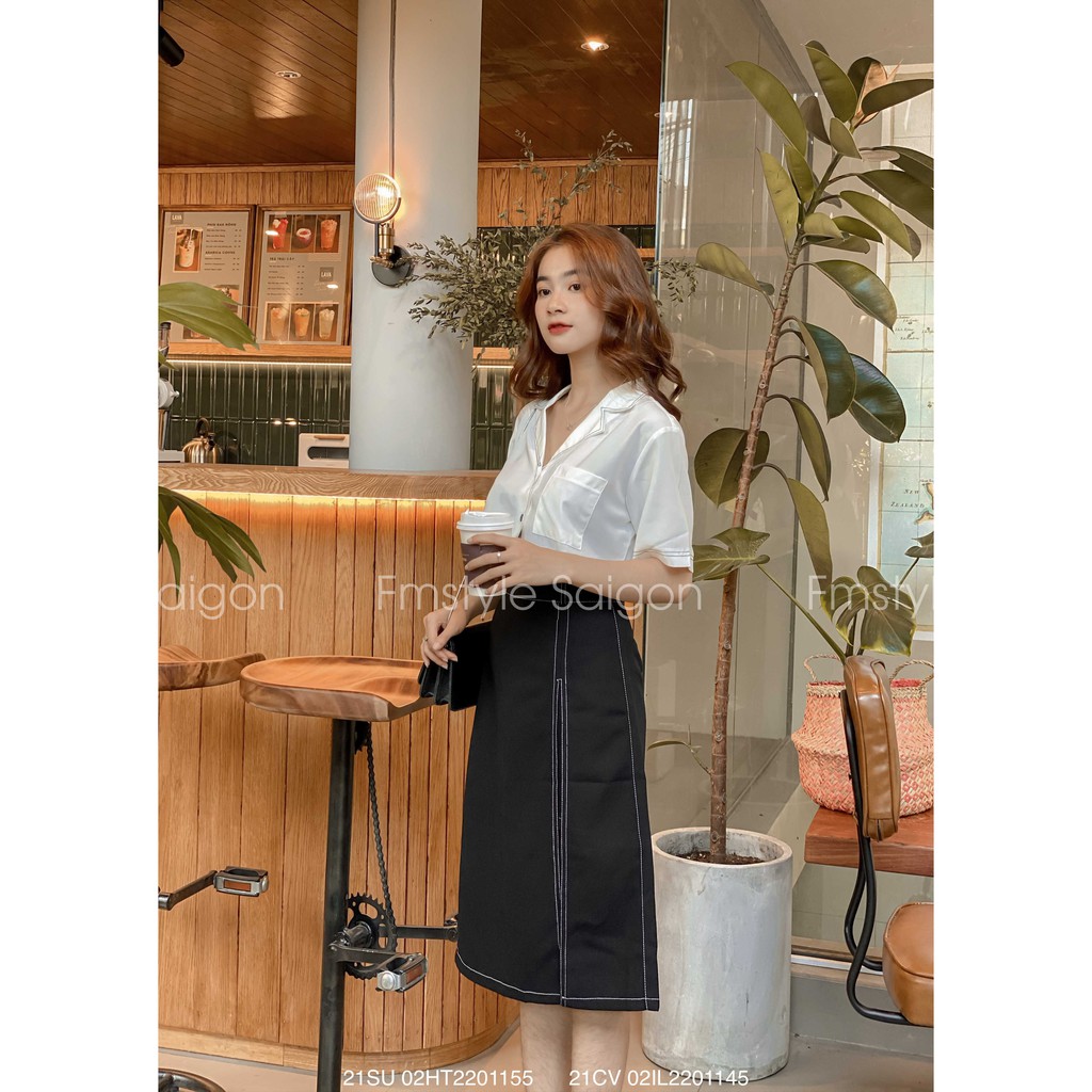 Chân váy dài Ulzzang xẻ trước Vintage Fmstyle Saigon 21CV02IL2201 | BigBuy360 - bigbuy360.vn