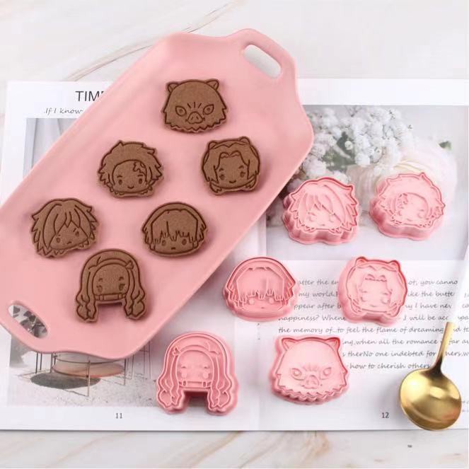 Set 6 khuôn cắt bánh quy kiểu dáng nhân vật hoạt hình
