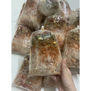 Bánh tráng trộn thập cẩm ngũ vị