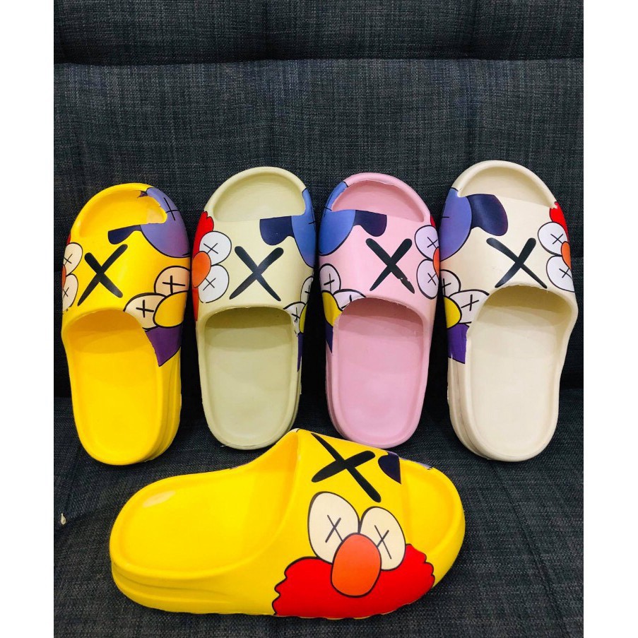 Dép KAWS NEW Dép Bánh Mì Quai Ngang YZ Slide Siêu Nhẹ