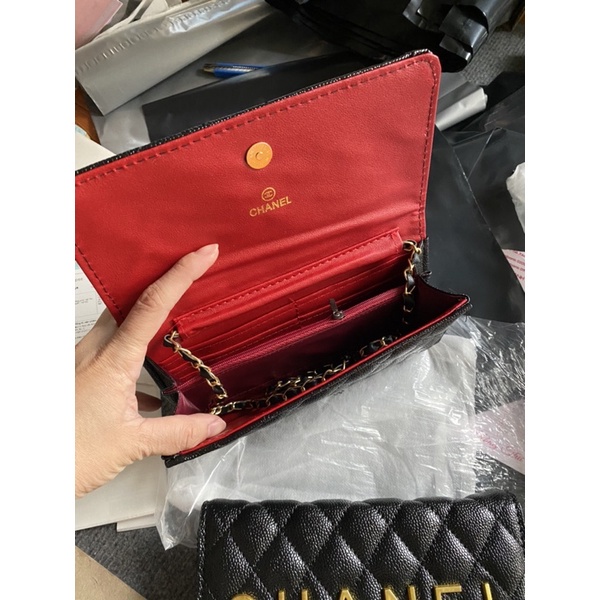 Ví cầm tay thời trang nữ logo chữ vàng có dây đeo chéo