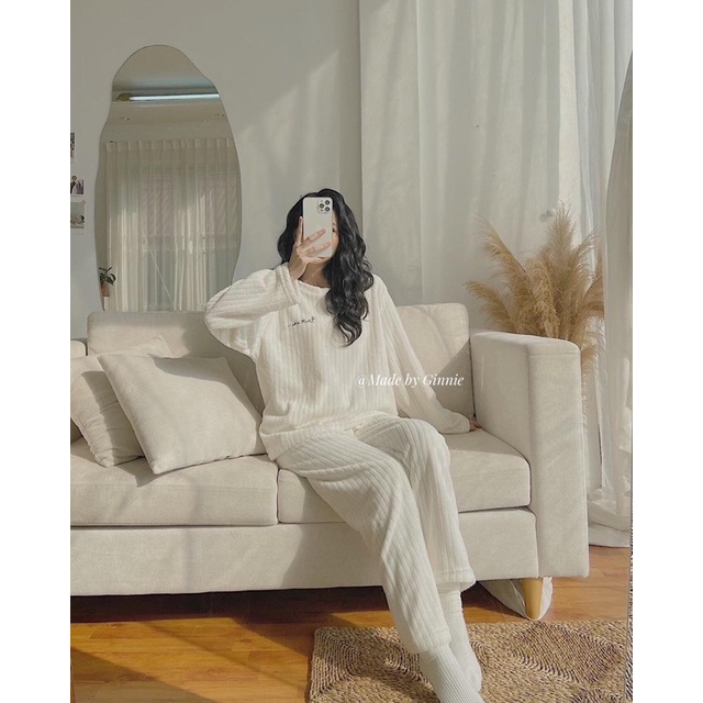 Set ngủ / Bộ ngủ nhung tăm dài tay mịn thu đông phong cách Hàn Quốc 2021 | BigBuy360 - bigbuy360.vn