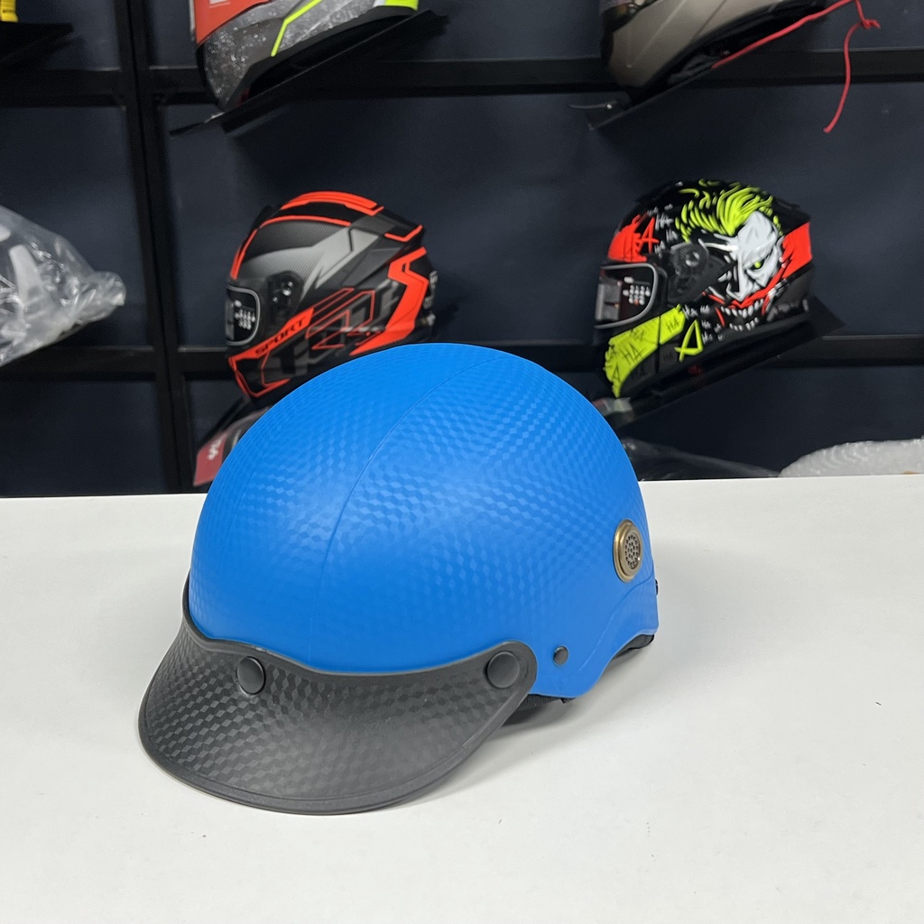 Mũ bảo hiểm nửa đầu lưỡi trai cao cấp CAMRY, vân Carbon chống trầy, thông gió